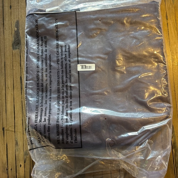 latico Chance Leather Bucket Bag - Picture 5 of 9